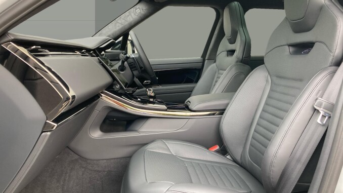 Land Rover Range Rover Sport 4.4 P635 V8 SV Ultimate Edition 5dr Auto Petrol Estate - Image 3